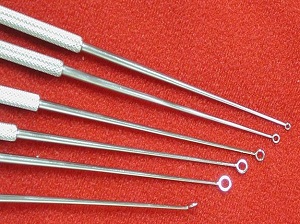 Various sizes of buck curettes