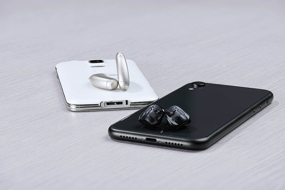 Phonak Virto M NW and Virto M-Titanium