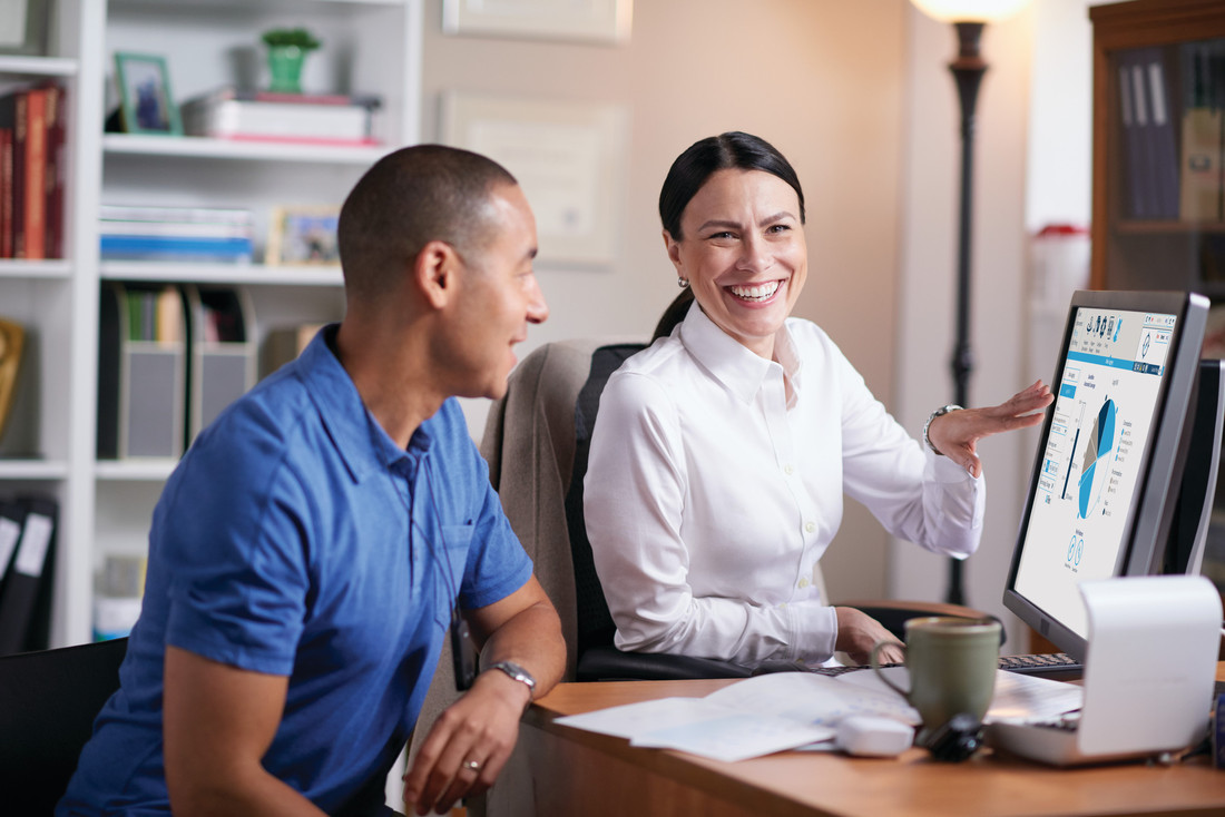 doctor and patients with Unitron&rsquo;s patient insights