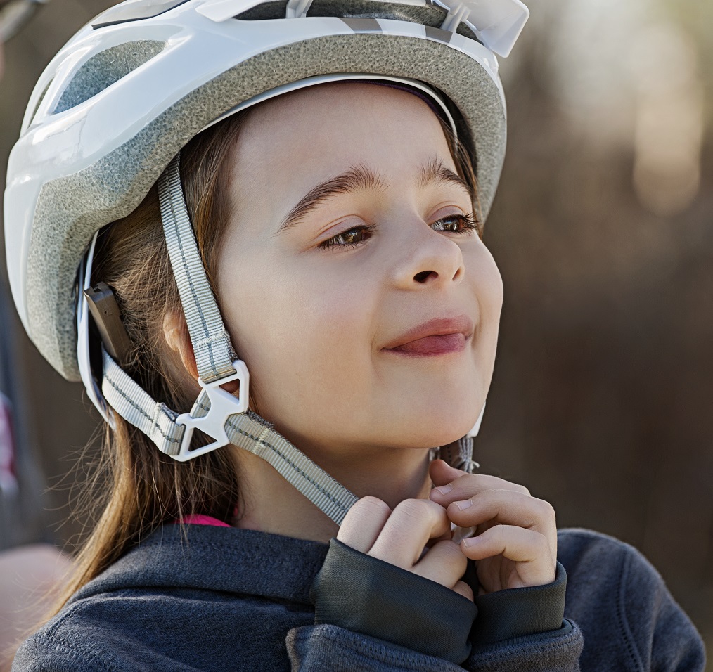 girl with helmet