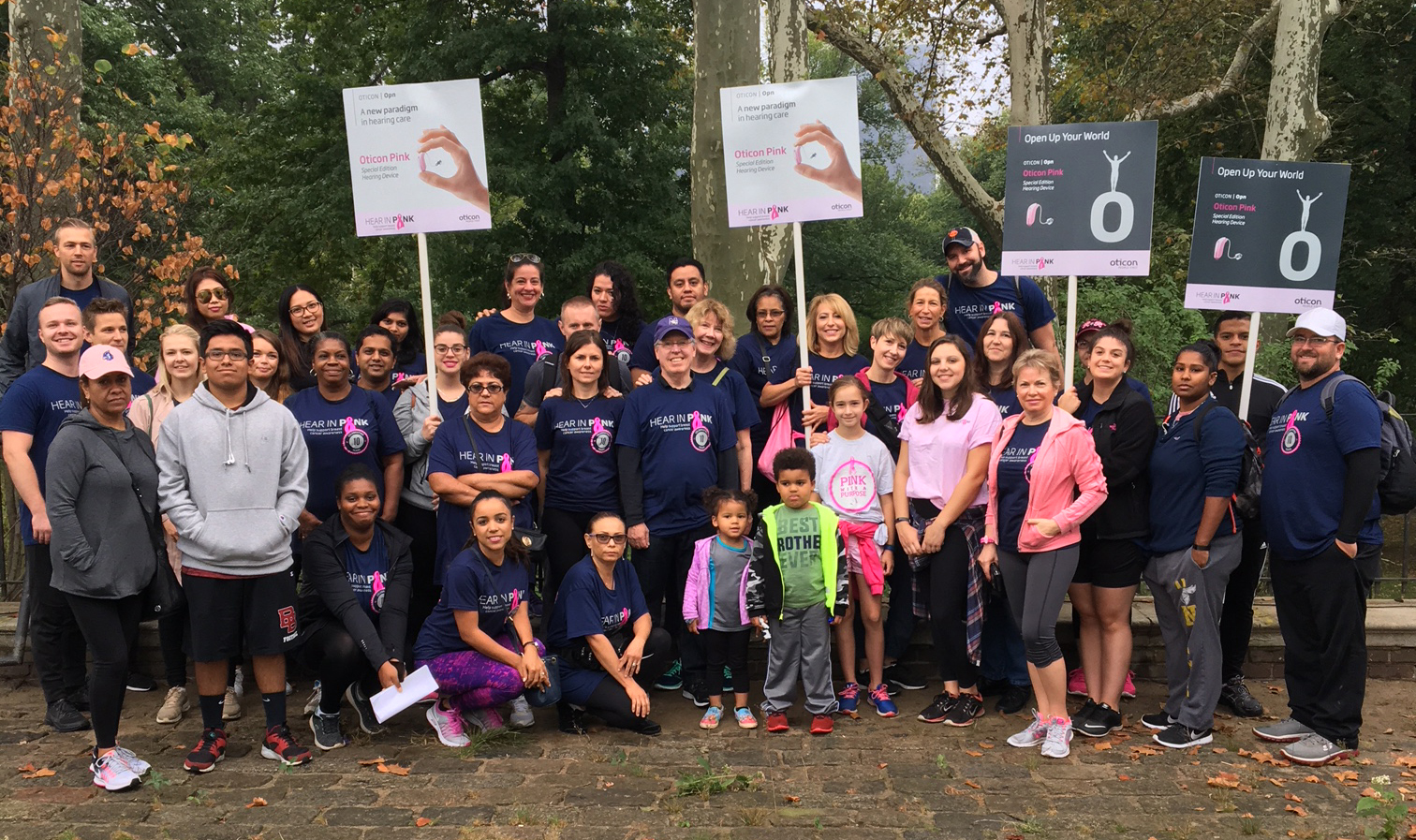 Oticon employees participating as a team in one of the country&rsquo;s largest breast cancer walks