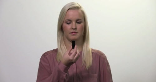 Screenshot from video on The ConnectLine microphone